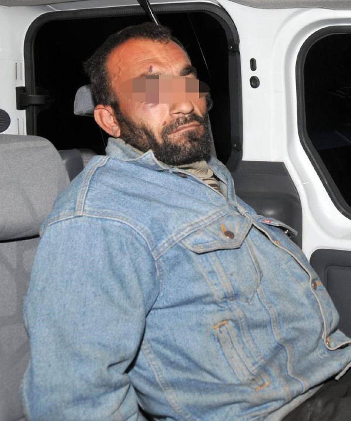 Kız Çocuğuna Cinsel İstismar Şüphelisini Linçten Polis Kurtardı