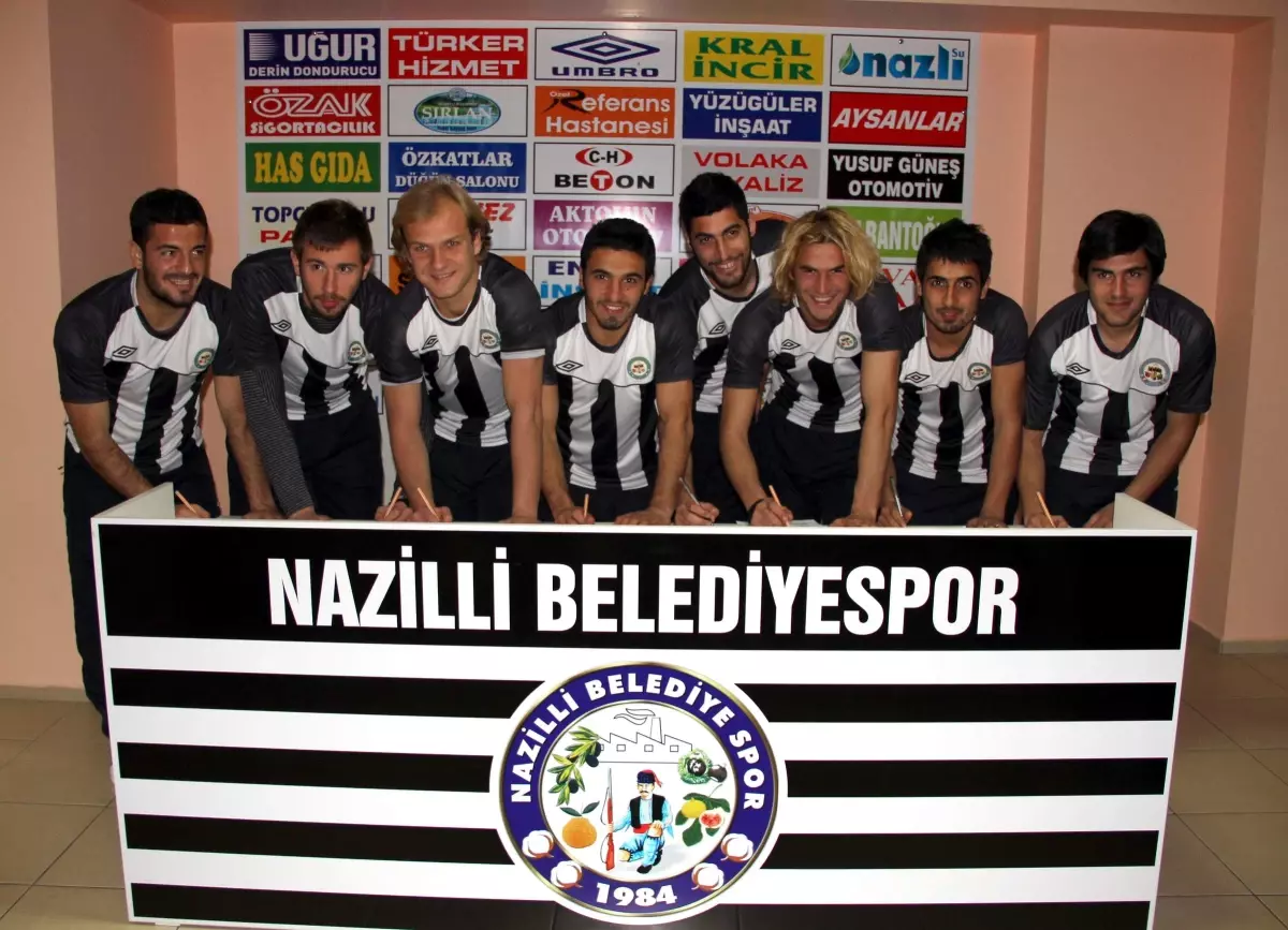 Nazilli Belediyespor\'dan İmza Şov