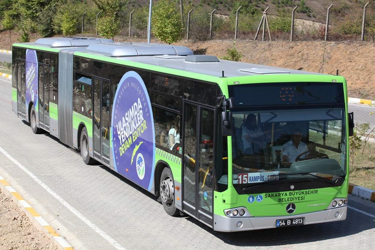 Sakarya Büyükşehir Belediyesi Ulaşım Filosuna 4 Körüklü Otobüs Daha Ekliyor