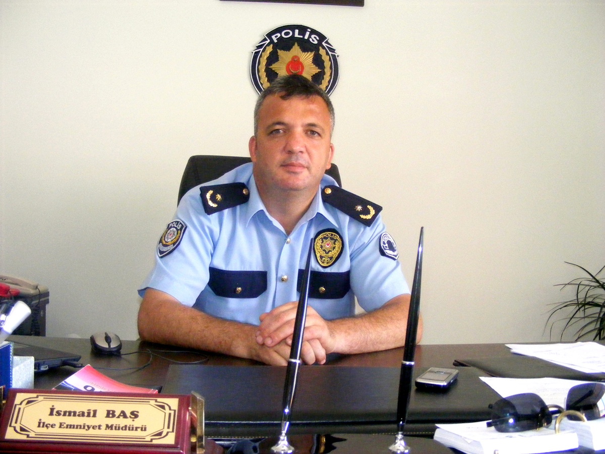 Sokakta Kalan Vatandaşlara Emniyet Sahip Çıktı