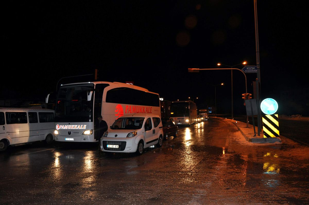 Yolcuların Kartopu Keyfi