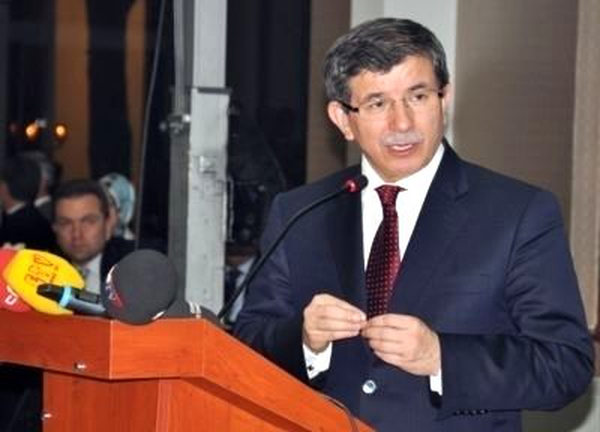 BM\'nin Kesin Tutumunu Bekliyoruz