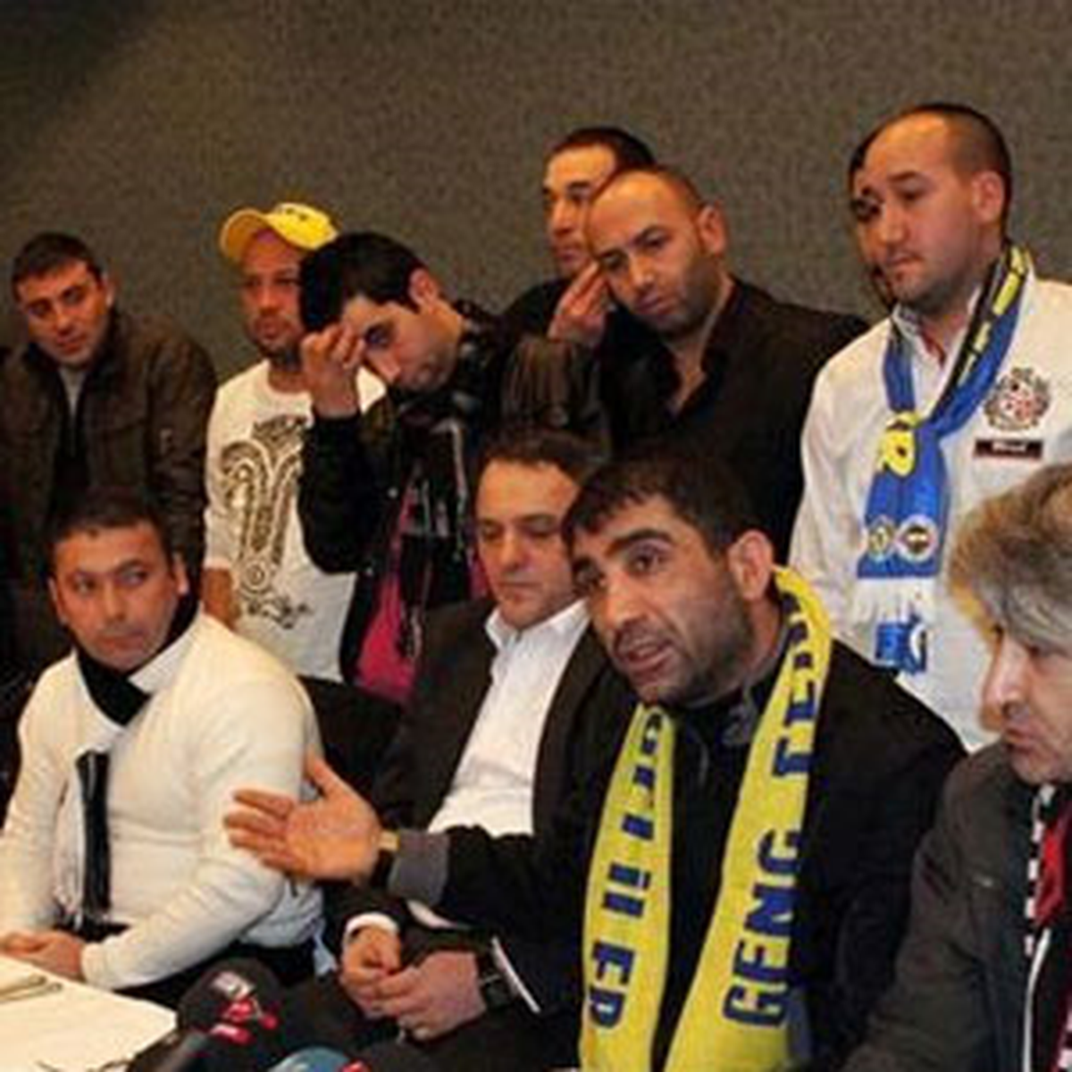 Derbi Öncesi Dostluk Rüzgarı