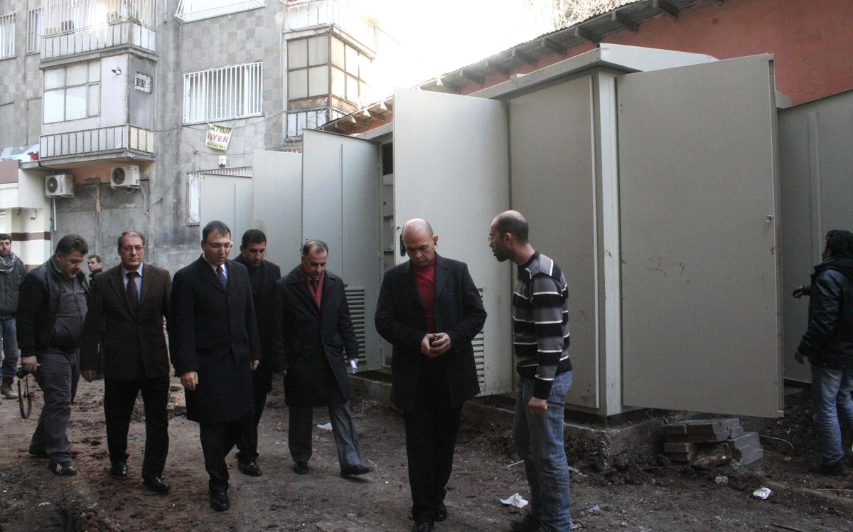 Diyarbakır Valisi Mustafa Toprak Trafo Açılışına Katıldı