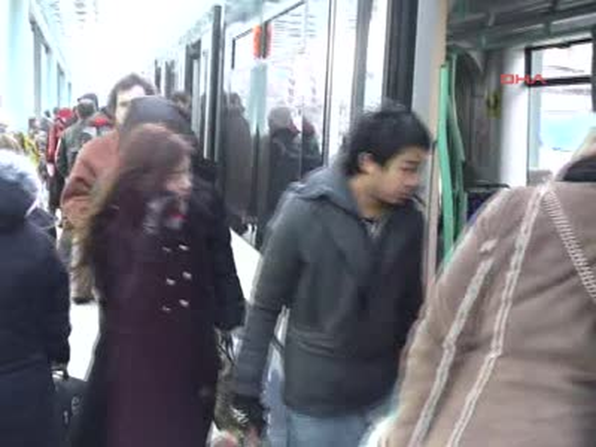 İsviçre\'de Toplu Taşıma Araçlarına Zam Yapıldı