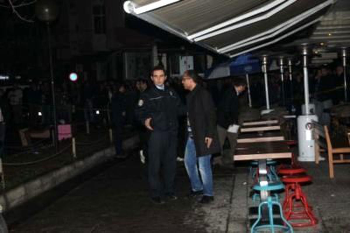 İzmir'de Silahlar Konuştu