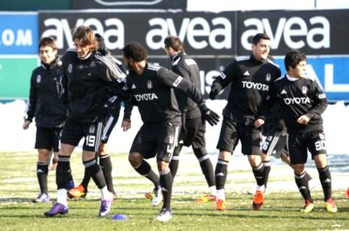 Manuel Fernandes Fenerbahçe Derbisinde Yok