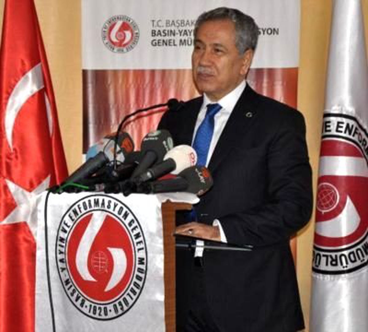 'Özel Sektör İletişim Mezunlarına Çok Sıcak Bakmıyor'