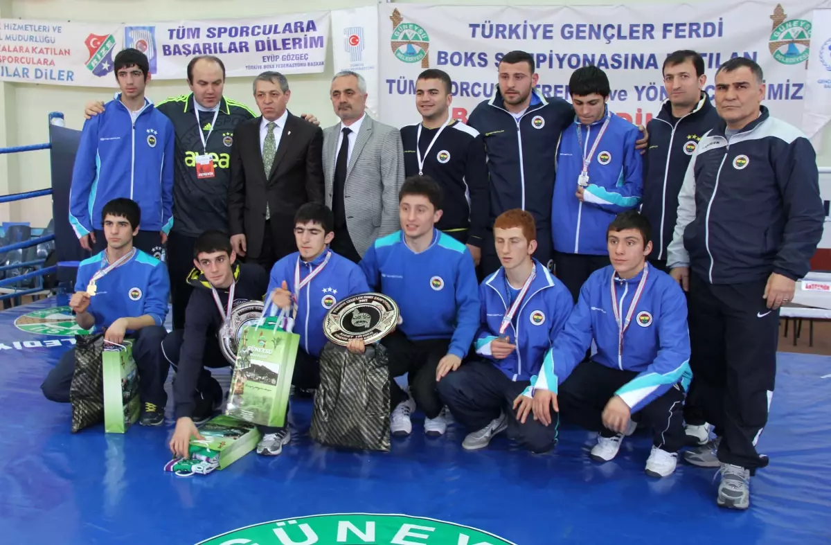 Rize\'de Düzenlenen Genç Erkekler Türkiye Boks Şampiyonası Sona Erdi