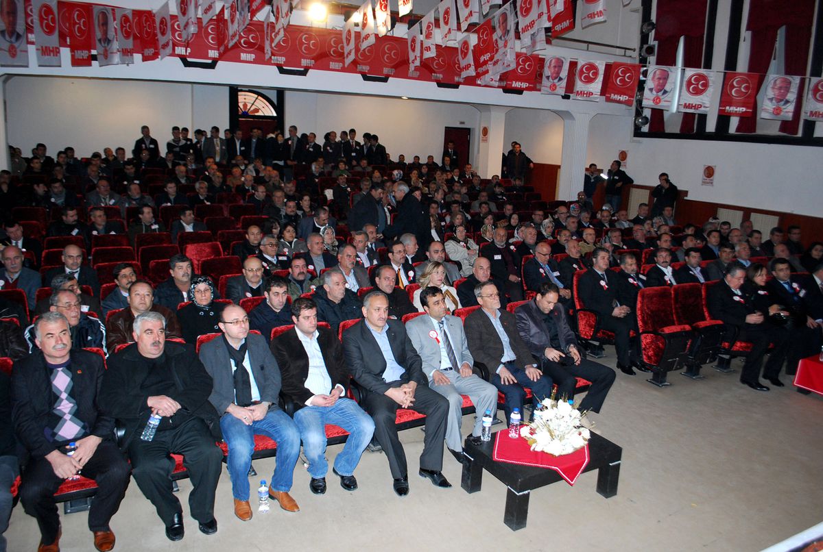 Mudanya MHP'de Yücel Kesen Başkanlığa Getirildi