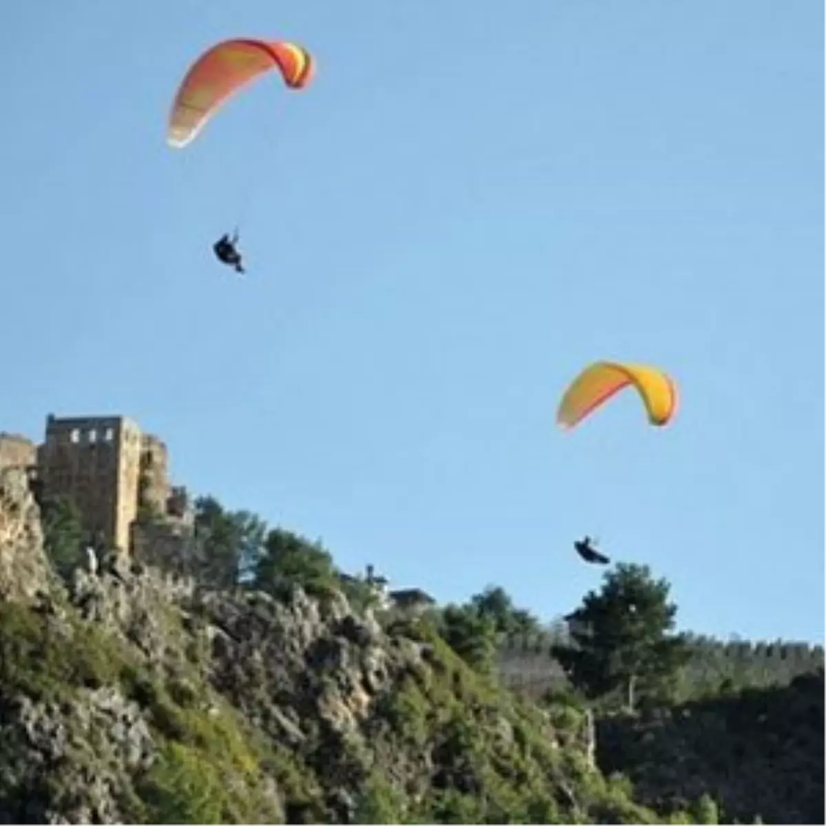 Paraşütçüler Alanya\'da Buluştu