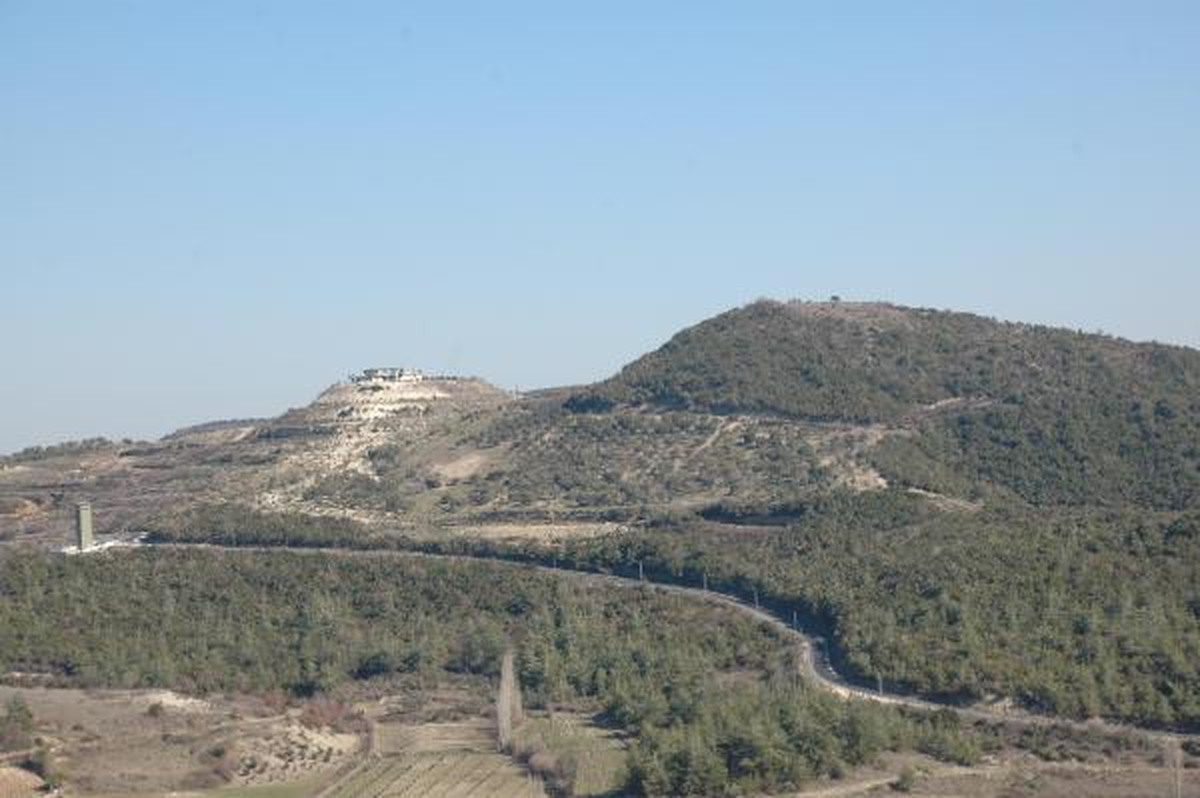 Suriye\'deki Çatışmada Kurşunlar Sınırdaki Türk Köyüne Geldi
