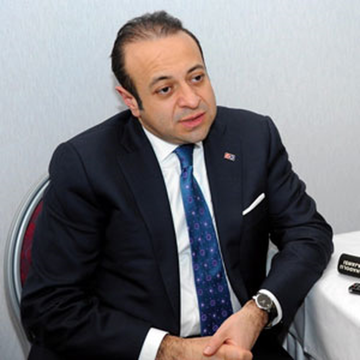 'Umudunu AK Parti'ye Bağlamış Milyarlar Var'