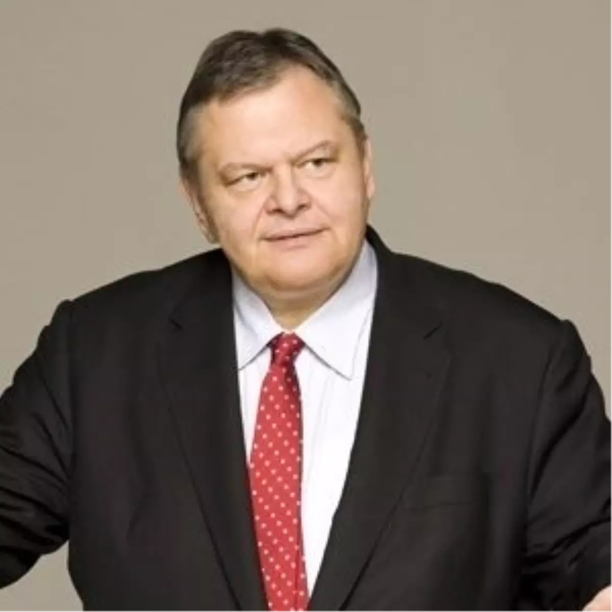 Venizelos: Herşey Bıçak Sırtında