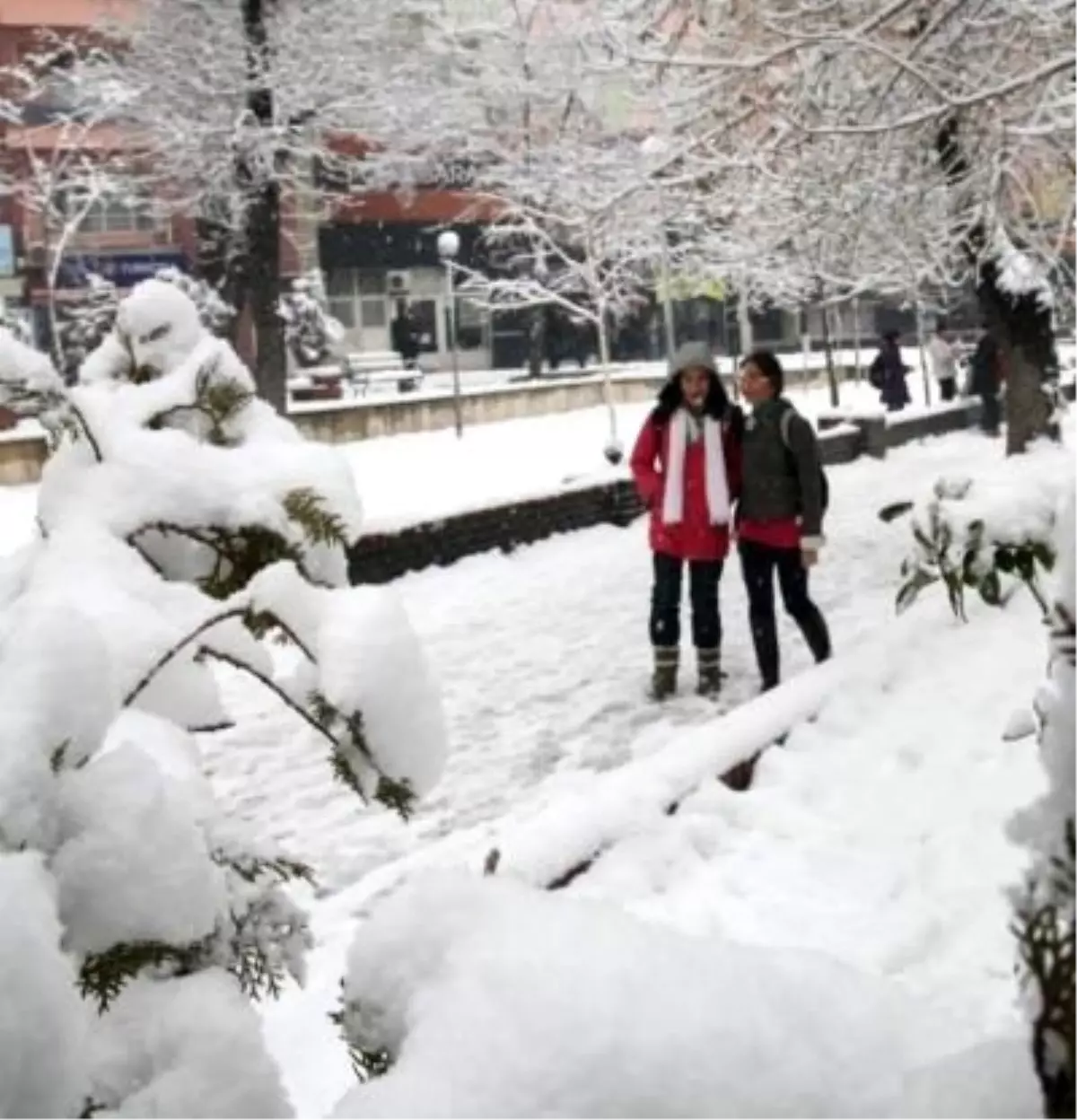 Bu Hafta da Soğuk ve Yağışlı Geçecek