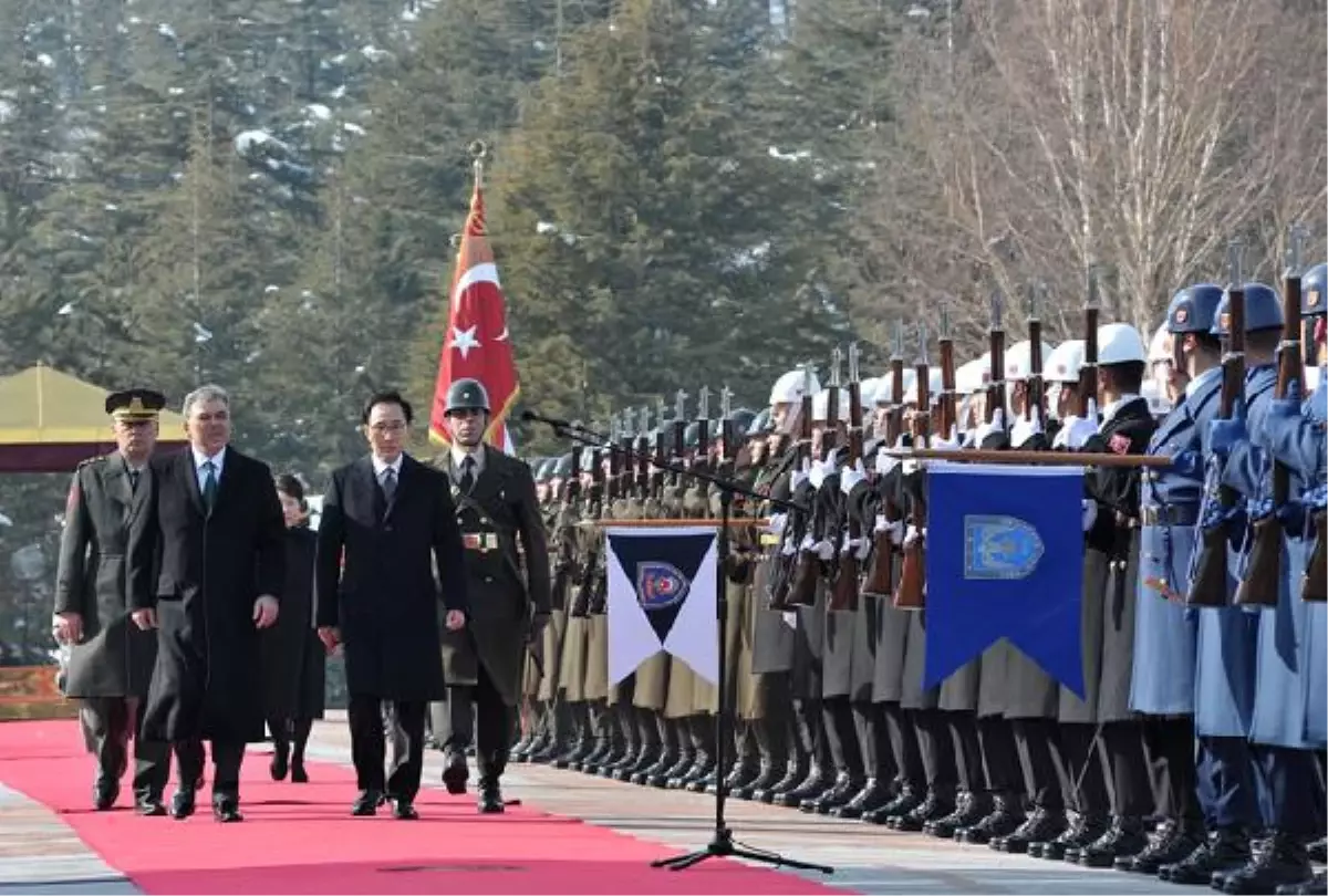 Cumhurbaşkanı Gül; Umarız Esad Bu İşlerden Vazgeçer