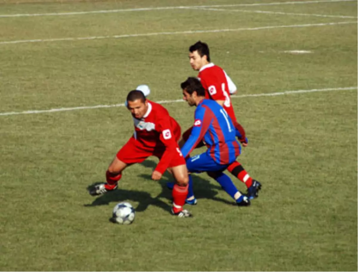 Gölbaşı Belediye Spor Fırtına Gibi Esti: 3-1