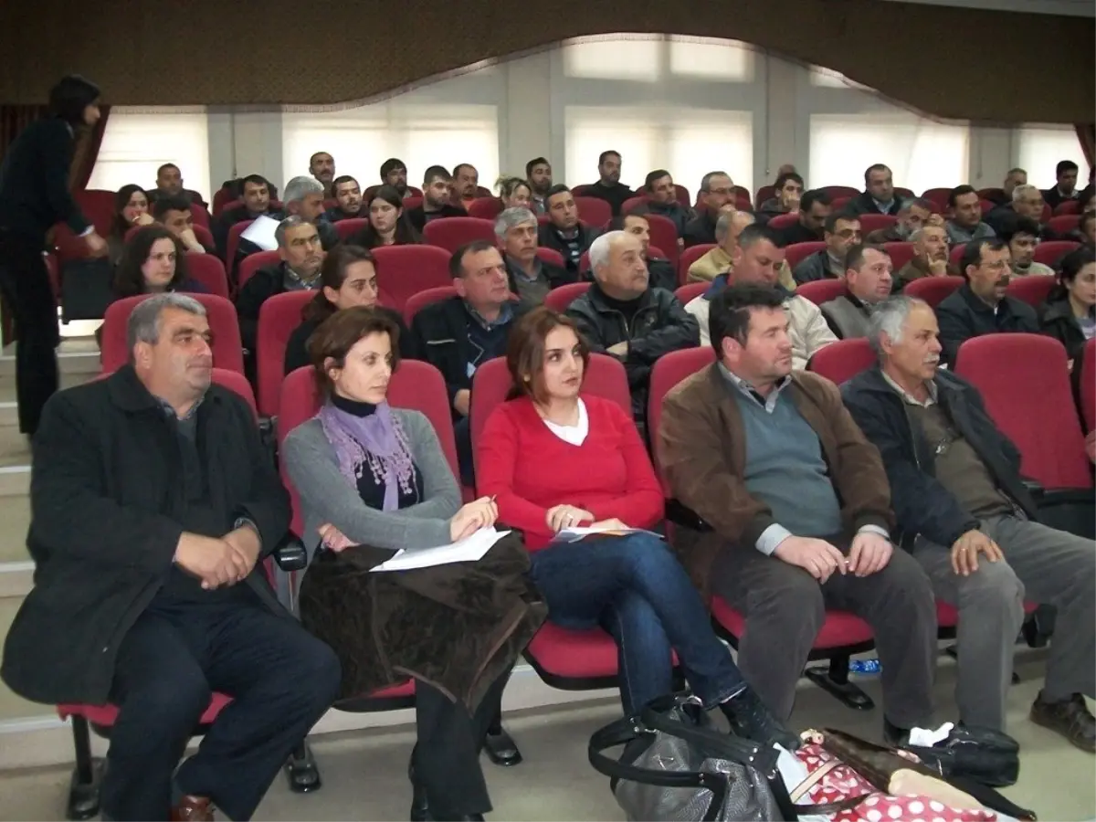 Ödemiş\'te Bitki Pasaportu Operatörlerine Yönelik Eğitim Toplantısı