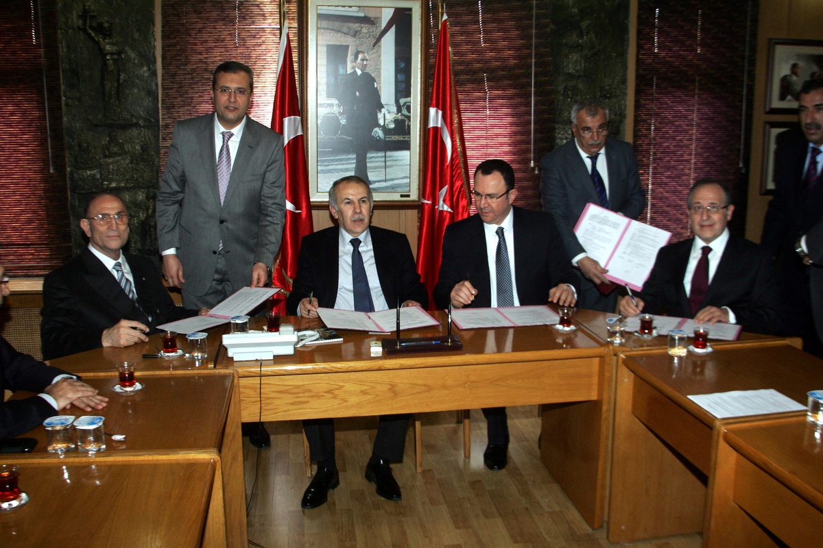 Topçuoğlu Ailesi'nden Eğitime Büyük Destek