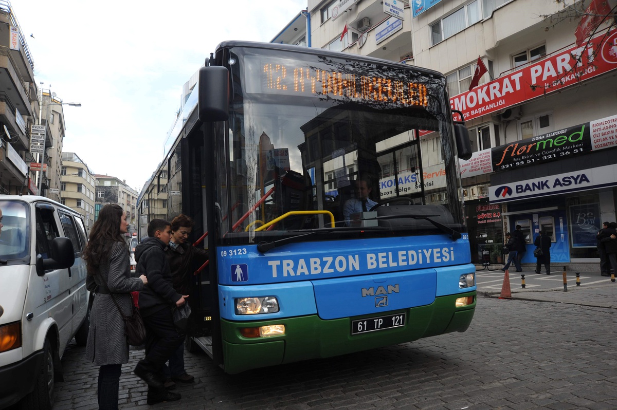Trabzon Belediyesi Otobüsleri 1 Yılda Trabzon Nüfusunun 4,5 Katını Taşıdı