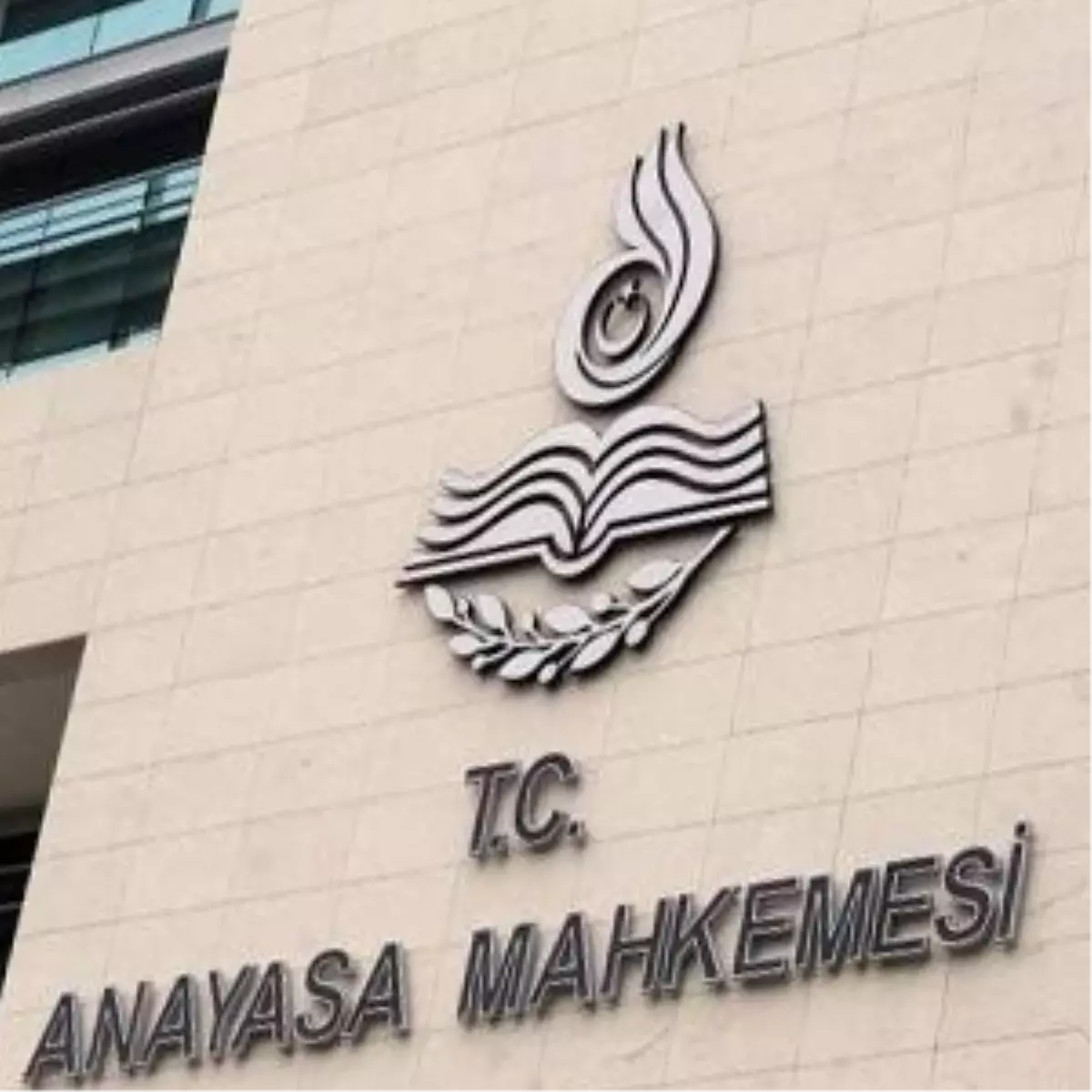 Anayasa Mahkemesi, Babalık Davası İçin 1 Yıllık Süreyi Makul Bulmadı