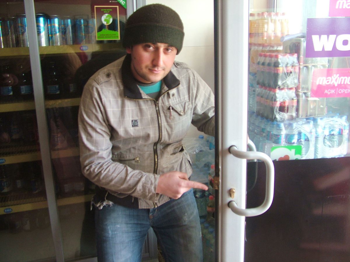 Benzin İstasyonunu Soydular