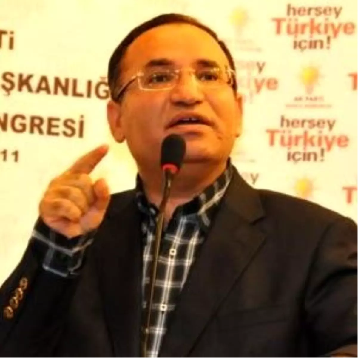 Bozdağ\'dan İsviçre Tepkisi