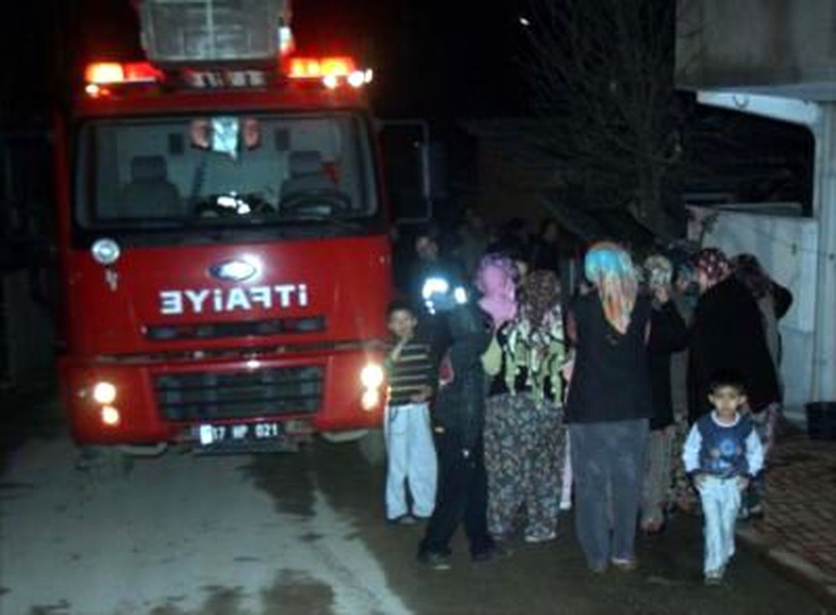 Çan'da 2 Evde Çıkan Yangında Maddi Hasar Oluştu