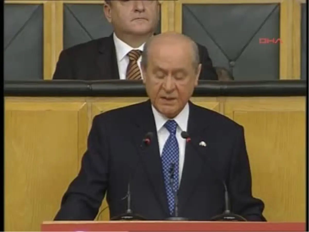 "Kılıçdaroğlu\'nun Dindarlar Ayrımı Yapıldığına Yönelik Suçlamaları Başbakan\'a Pas Oldu"