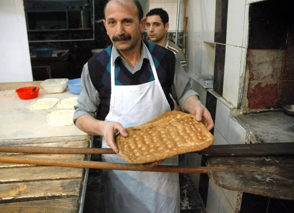 Diyarbakır\'da Ekmek Zammına Tepki