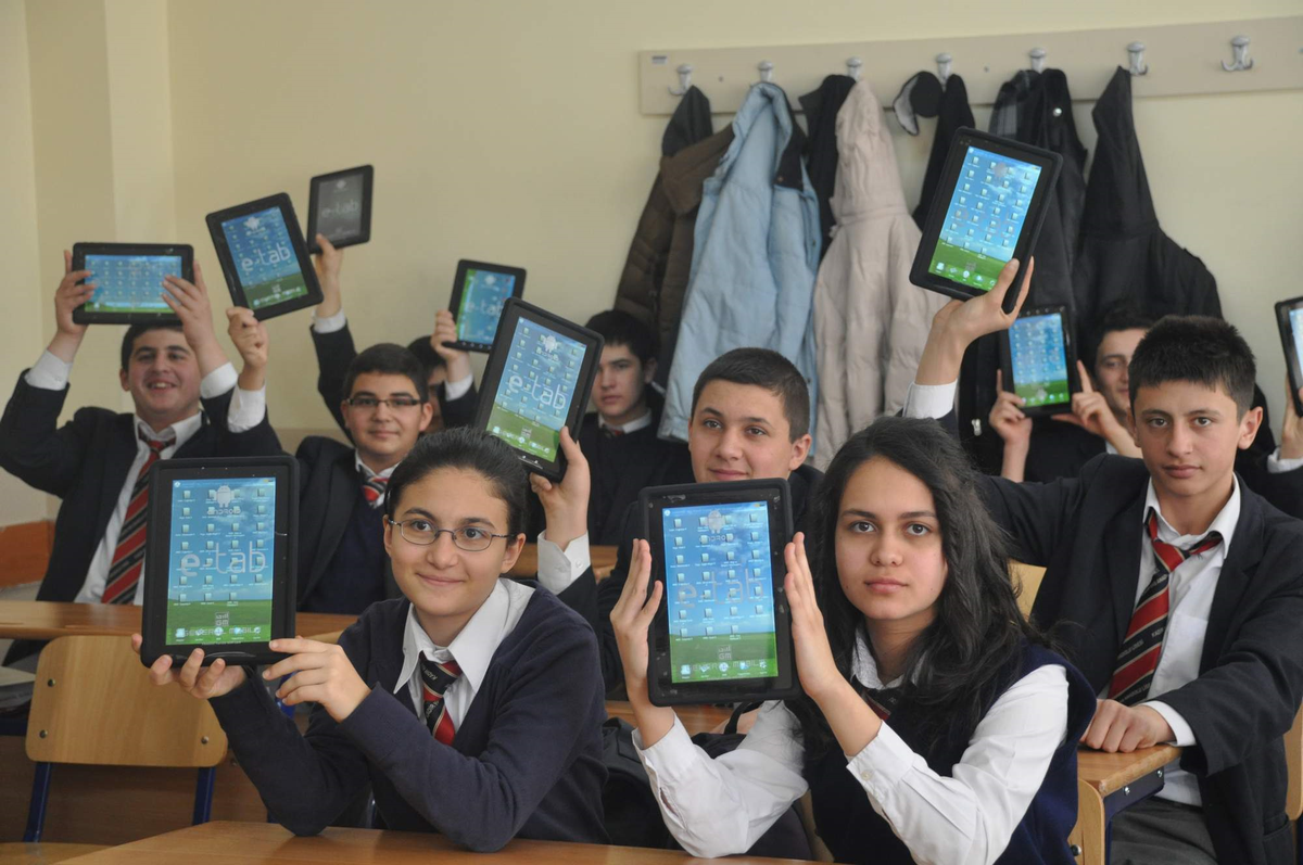 Fatih Projesi Kapsamında 160 Tablet Dağıtıldı