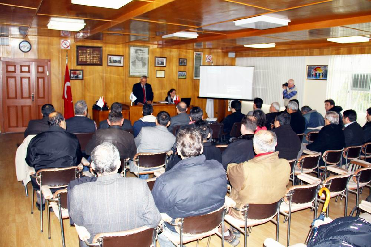 Fidan Üreticileri Bilgilendirildi