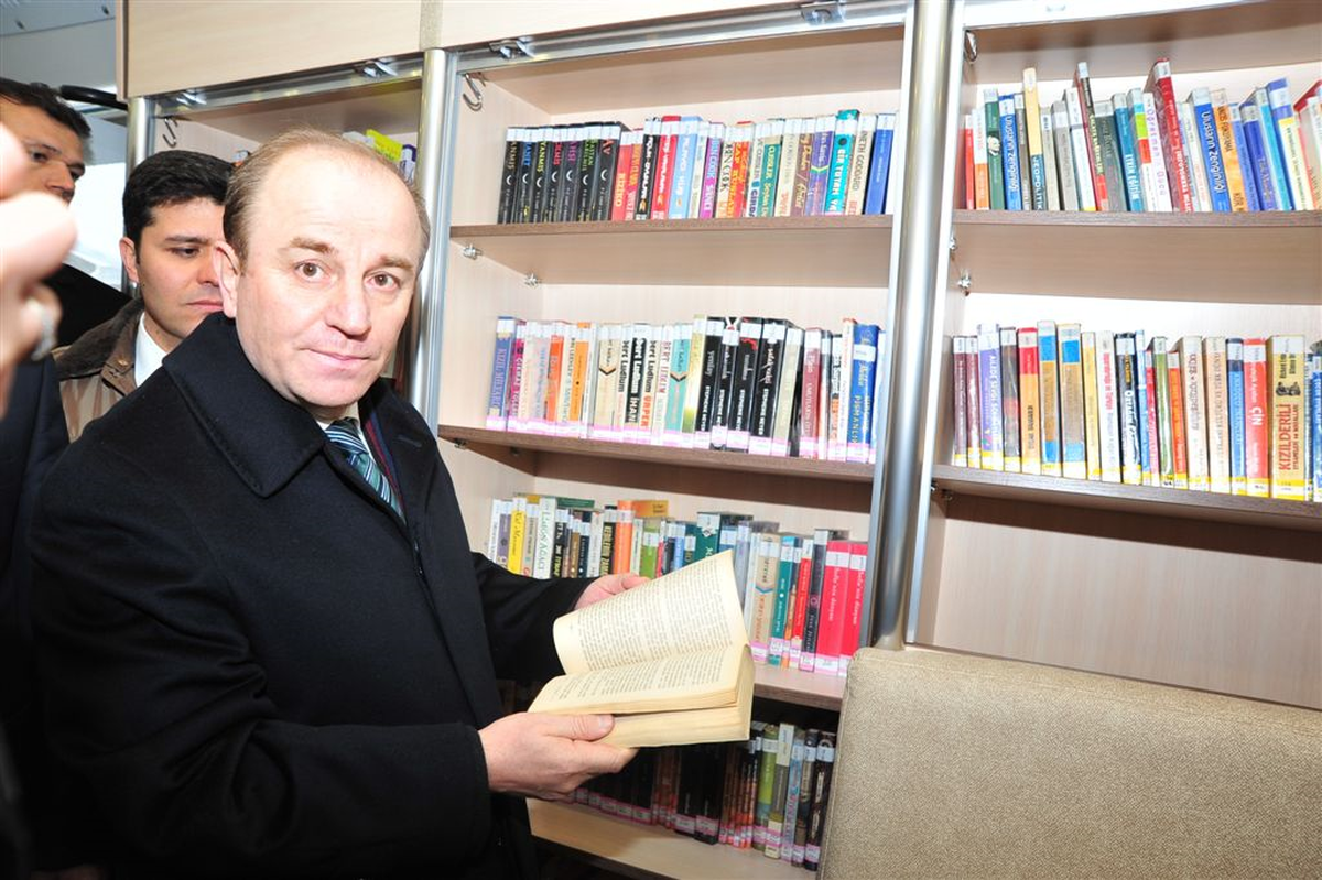 Gezici Kütüphane Hizmete Girdi