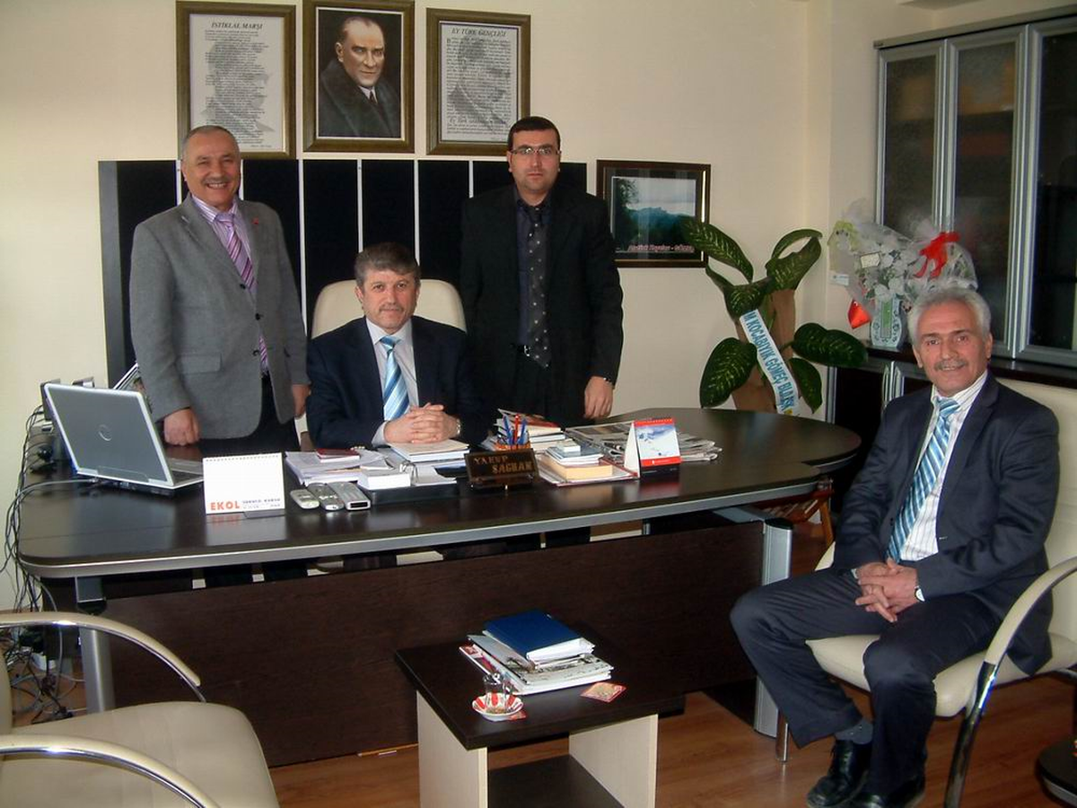 Gömeç'te Eski Müdürlerini Ziyaret Ettiler