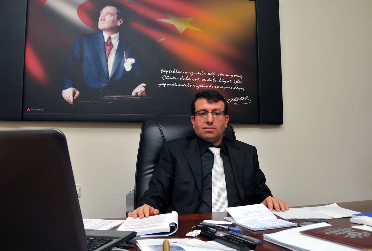 Gümüşhane Vali Yardımcısının Adını Kullanarak İşadamını Dolandırmak İstediler