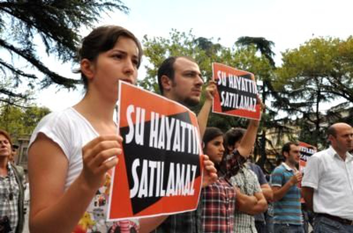 Hes Karşıtı Çevreci Köylüler Sakarya Adliyesi Önünde Eylem Yaptı