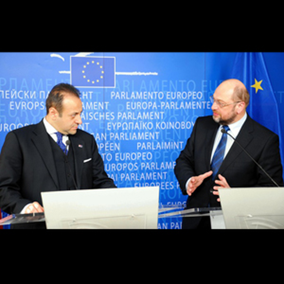 Soykırım Konusu Bağış ve Schulz Arasında Soğuk Rüzgarlar Estirdi