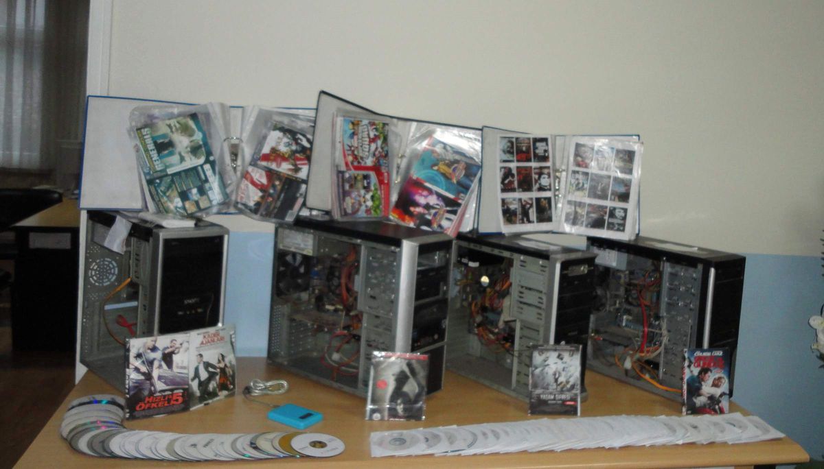 Tokat'ta Bandrolsüz Cd Operasyonu