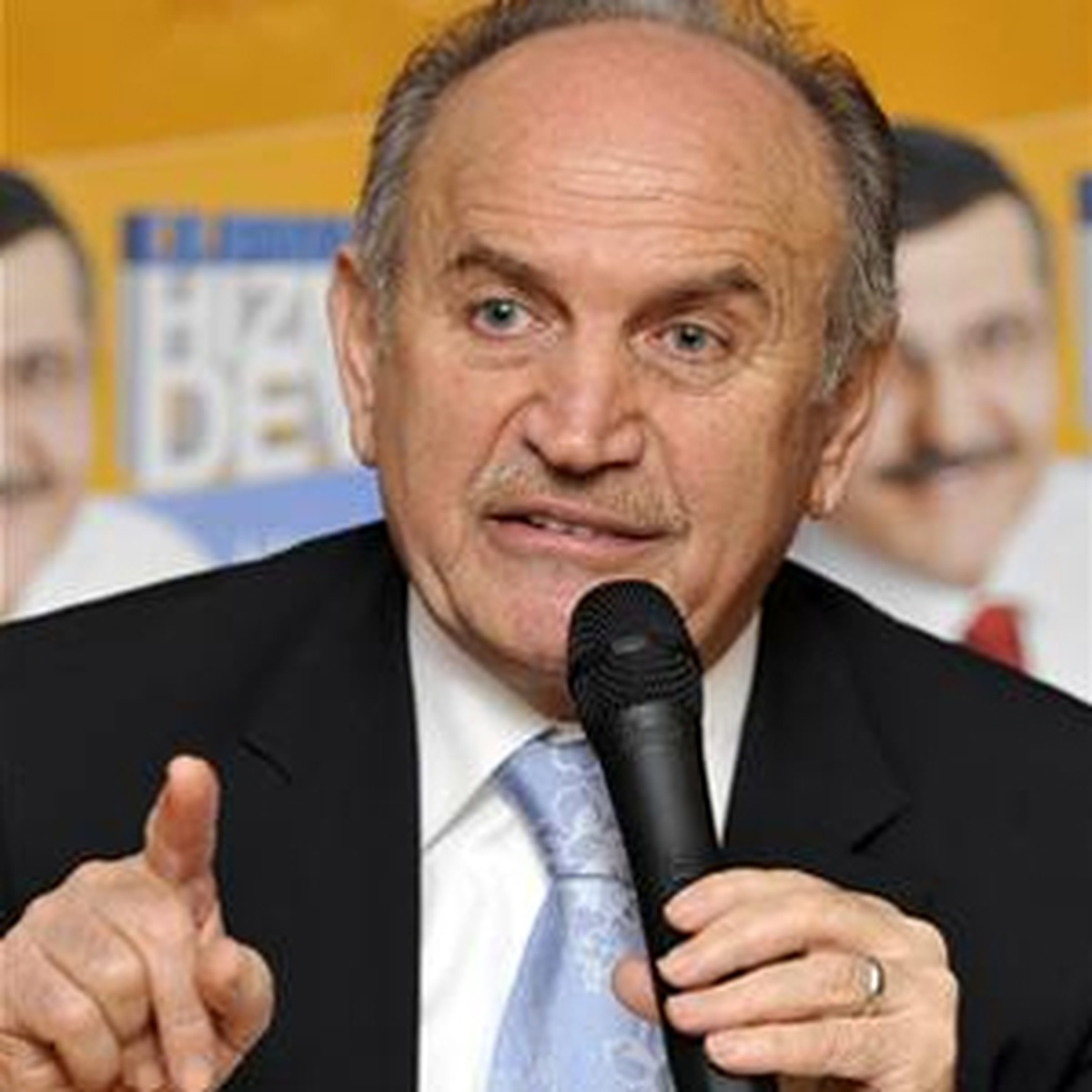 Topbaş Siyaseti Bırakıyor