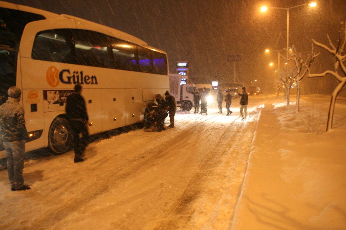 Yozgat'ta Yoğun Kar Yağışı