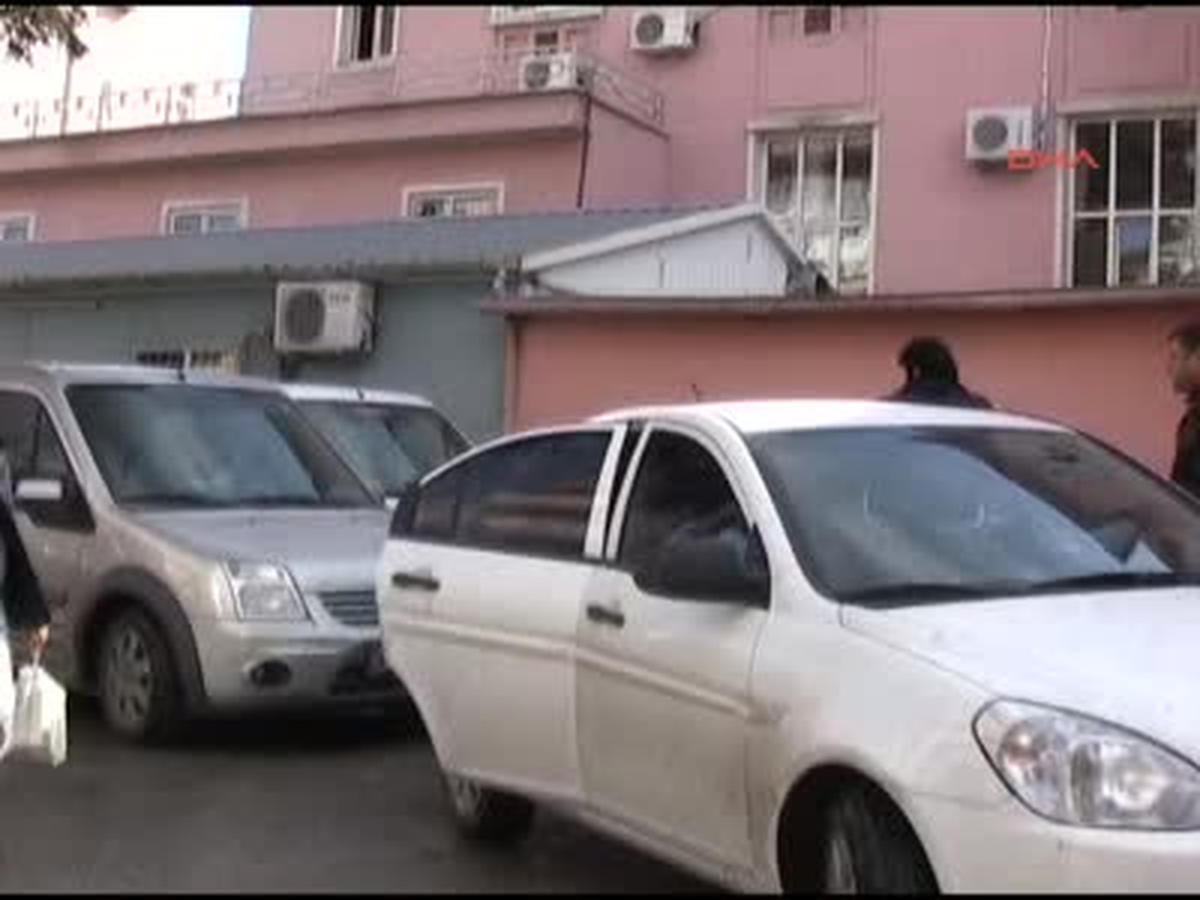 Aile Süsü Verip, Yolcu Otobüsünde Uyuşturucu Kuryeliği Yapan 4 Kişi Yakalandı