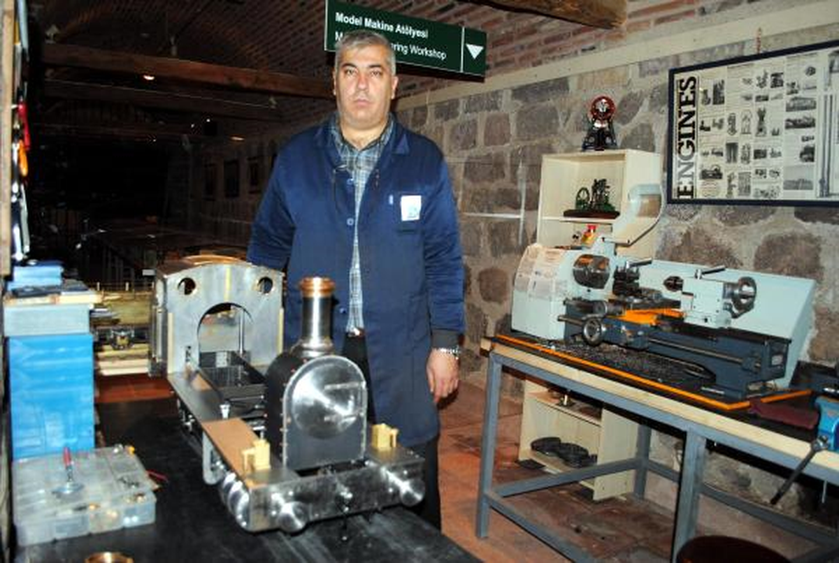Ankara Kalesi Rahmi M, Koç Sanayi Müzesi Yerleşkesinde Buharlı Model Tren Üretiyor