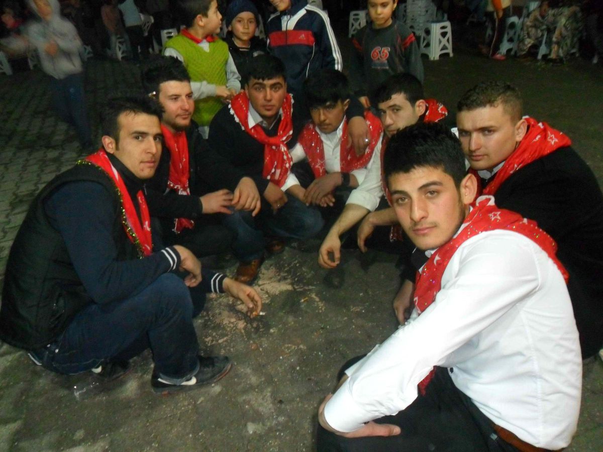 Avdan Beldesinde Asker Eğlencesi