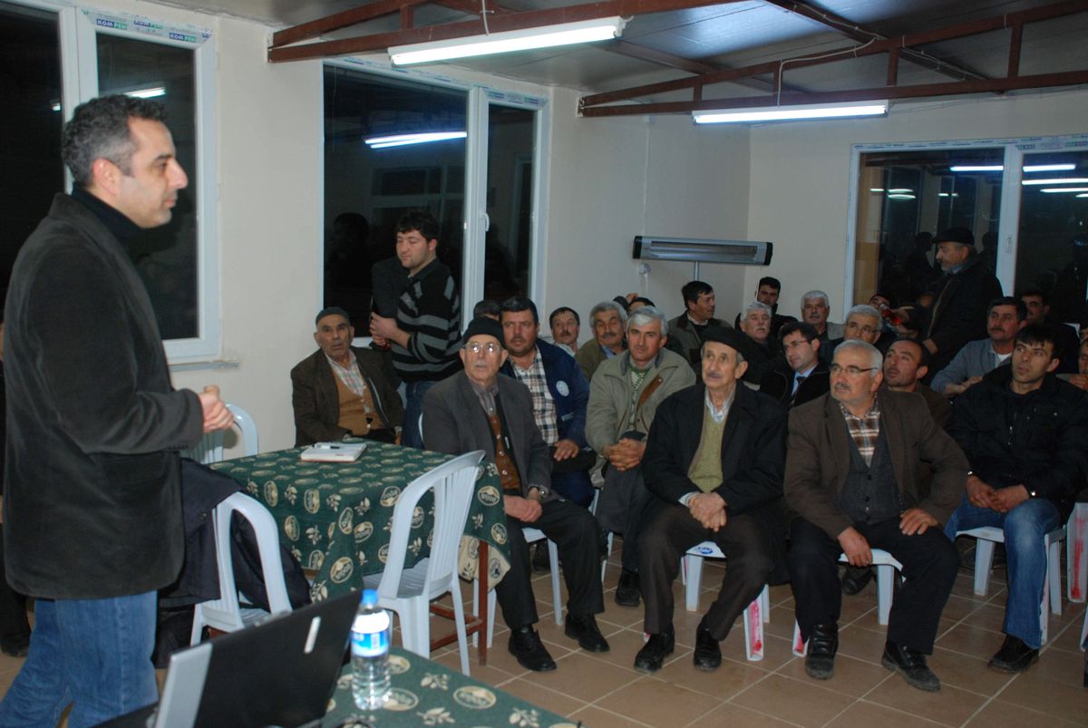 Bayramiç'te Köylülere Sulama Dersi