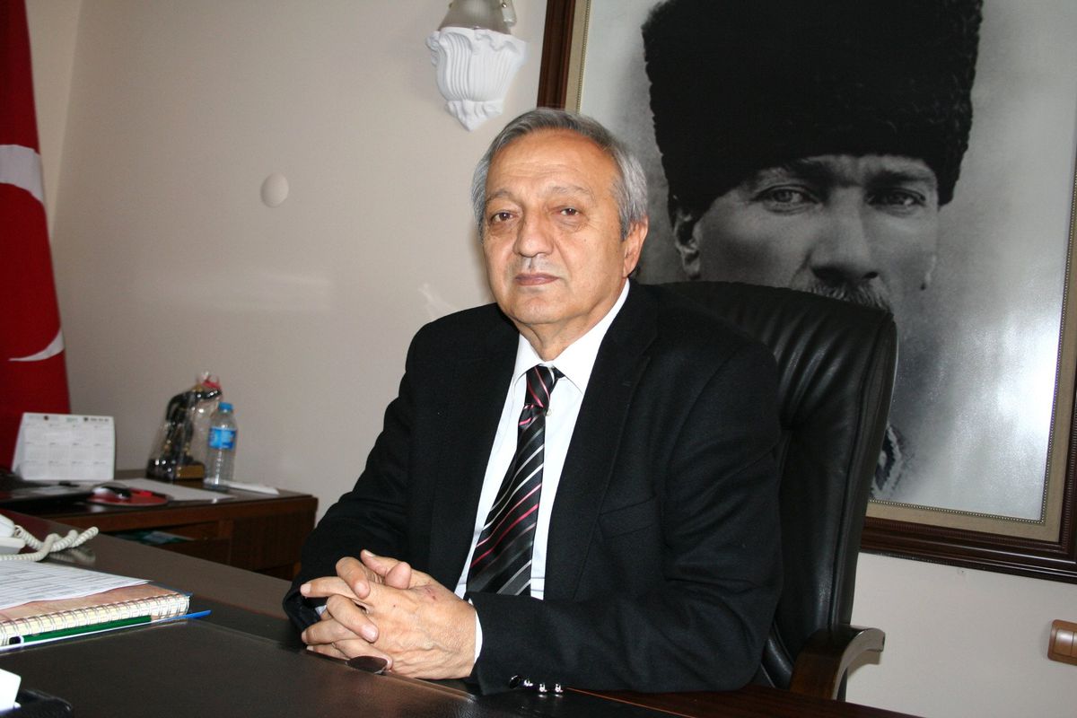 Belediye Başkanından Belediye Binasına Asansör Müjdesi