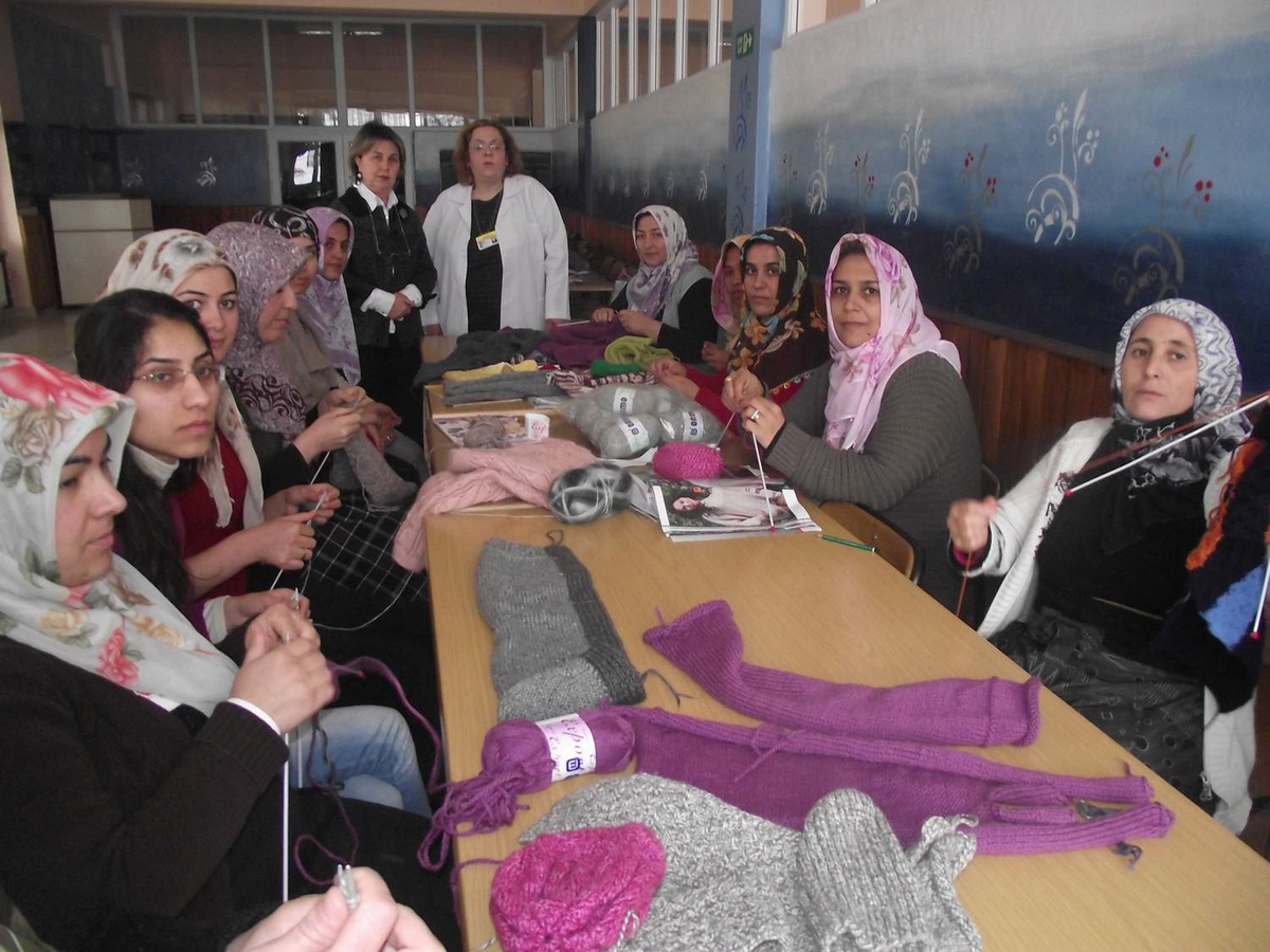 Depremin Acısını Kurslarla Unutuyorlar