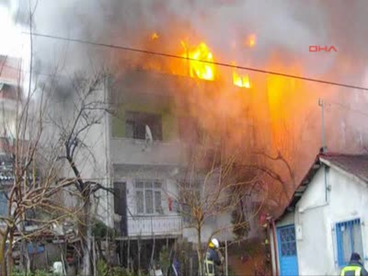 Elektrikli Battaniyeden Çıkan Yangından Sıcak Görüntüler