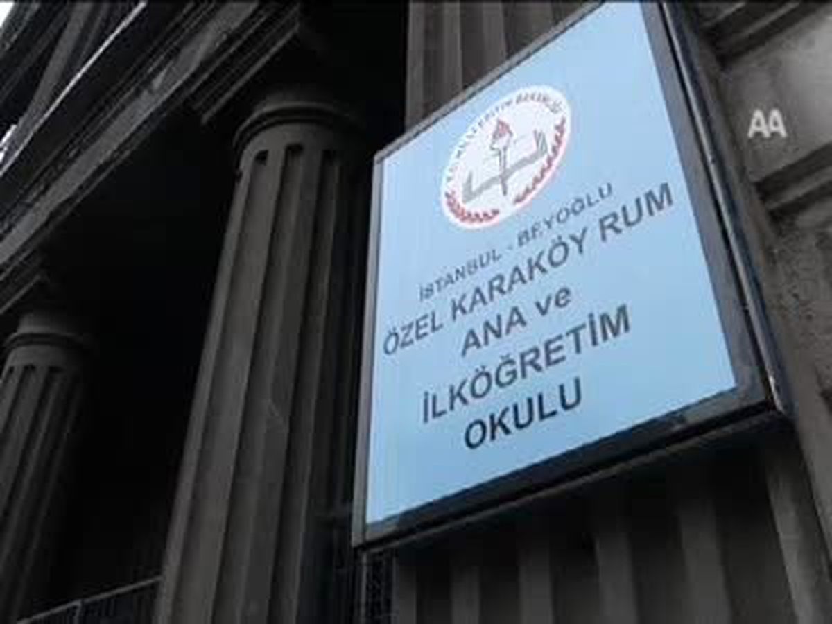 Galata Rum Okulu Binası İadesi