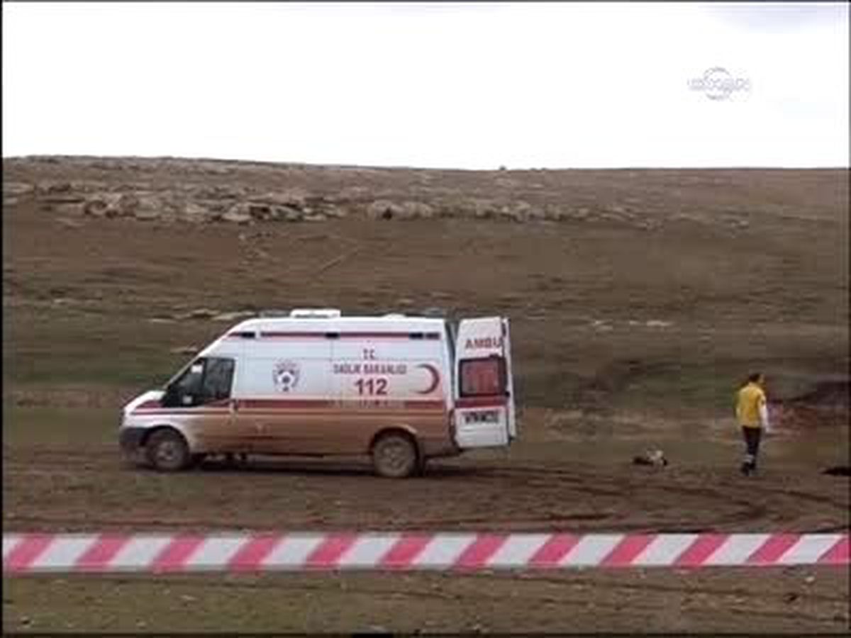 Genç Kız Kafası Kesilerek Öldürüldü