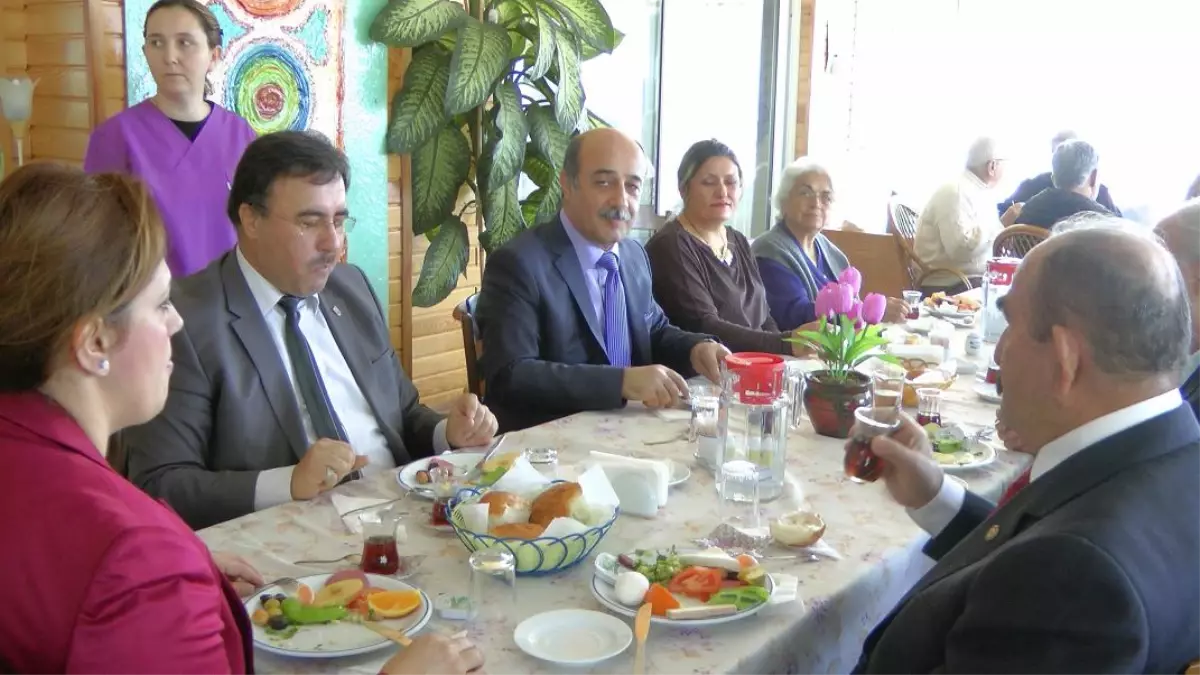 Huzurevi Sakinlerine Moral Etkinliği